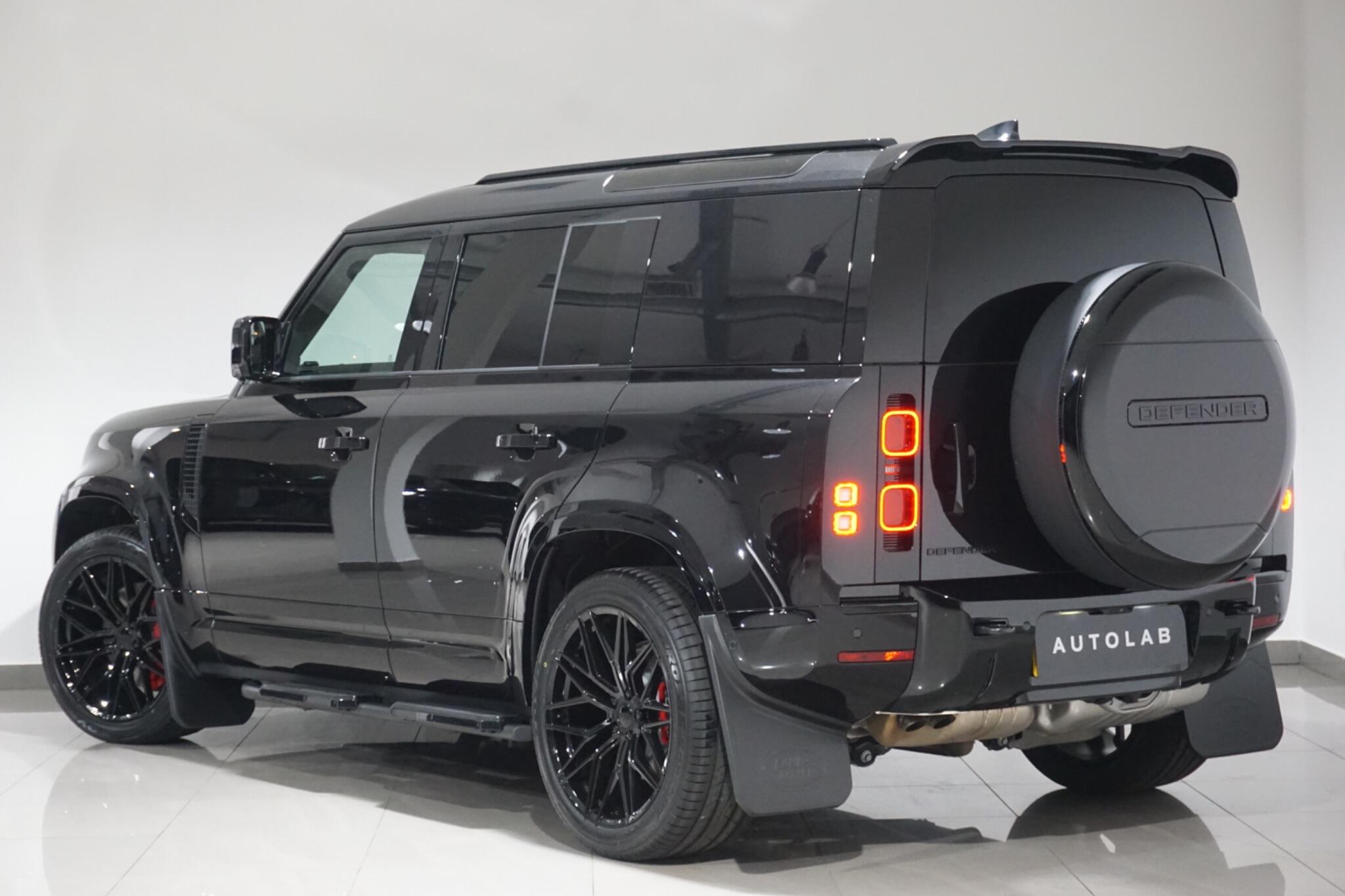 Land Rover Defender 110 3.0 D350 MHEV X-Dynamic HSE Hard Top SUV Auto 4WD MWB Euro 6 (s/s) 5dr